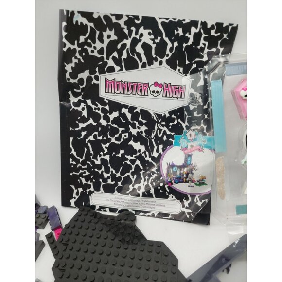 Mega Bloks Monster High Creepateria Incomplete READ Replacement Pieces - Picture 6 of 10
